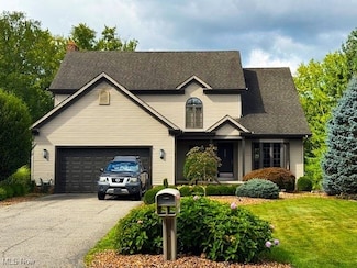 3425 Hummingbird Hill Dr, Youngstown, OH 44514