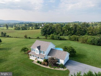 177 Fairview Dr, Charles Town, WV 25414