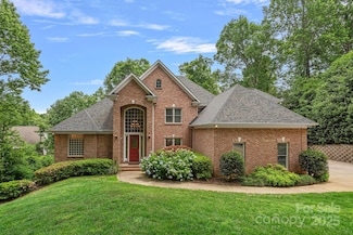 166 Pinnacle Shores Dr, Mooresville, NC 28117