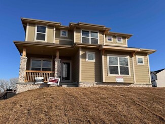 8701 N 177th St, Bennington, NE 68007