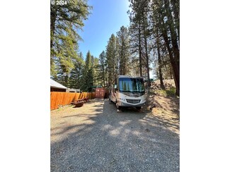354 N Columbia St, Sumpter, OR 97877