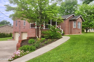 8405 Graceland Rd, Corryton, TN 37721