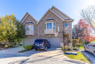 1521 Stonegate Manor Unit 152, Mount Prospect, IL 60056