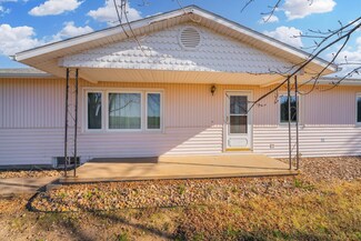 9012 S Hertzler Rd, Sedgwick, KS 67135