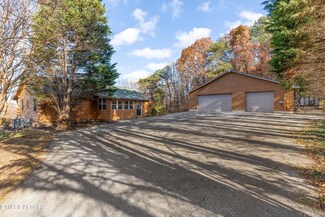 426 Lynn Dr, Maryville, TN 37804