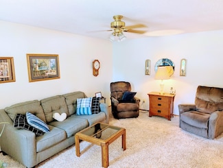 204 5th St SE, Barnesville, MN 56514