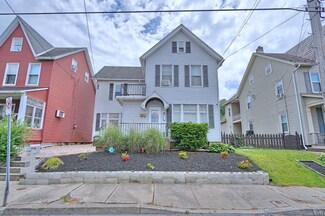 615 W Franklin St, Slatington, PA 18080