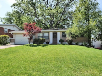 2548 Netherton Dr, Saint Louis, MO 63136