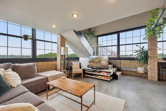 730 Stinson Blvd Unit 425, Minneapolis, MN 55413