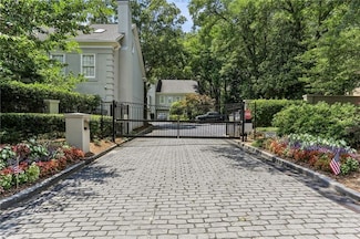 2466 Brookhaven Place NE, Atlanta, GA 30319