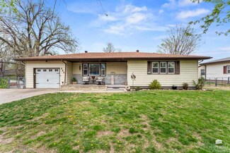 938 Cedar St, Junction City, KS 66441