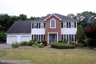 45 Tamanini Dr, Wyoming, PA 18644