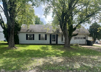 223 W 11th St, Lapel, IN 46051