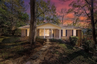 298 Pinemont Dr, Pointblank, TX 77364