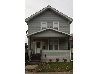 15 Locust Ave, Bridgeport, OH 43912