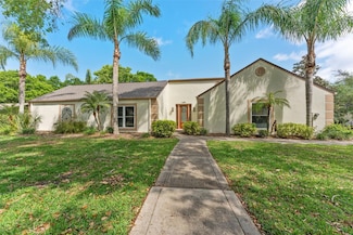 1591 Chestnut Ct W, Palm Harbor, FL 34683