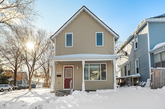 753 Howell St N, Saint Paul, MN 55104