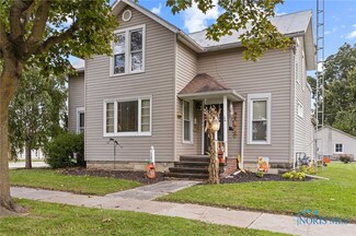 121 E Stevenson St, Gibsonburg, OH 43431
