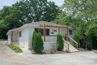 2125 Thurmond Place, Charlotte, NC 28205