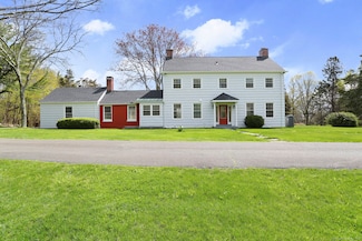 1191 Smith Ridge Rd, New Canaan, CT 06840