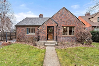 818 W 27th Ave, Spokane, WA 99203