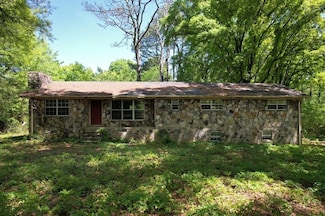 2829 Wells Dr SE, Dalton, GA 30721