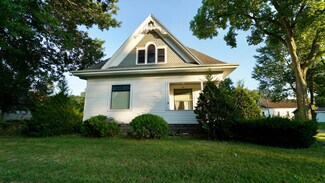 314 Richard St, Henry, IL 61537