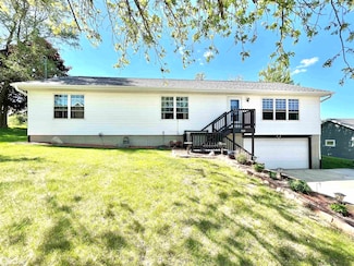 902 Adair St, Adair, IA 50002