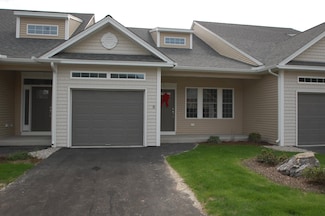 8 Chesterfield Ln Unit 9D, Londonderry, NH 03053