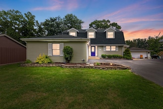 5537 Pershing Ave, Downers Grove, IL 60516