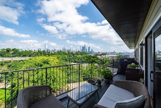 84 Hackensack Plank Rd Unit 4, Weehawken, NJ 07086