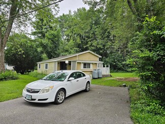 17 Brenda St, Nashua, NH 03062