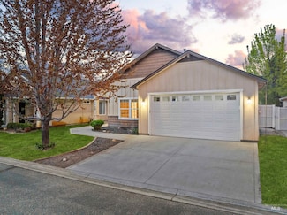 11420 W Tempe Ln, Star, ID 83669