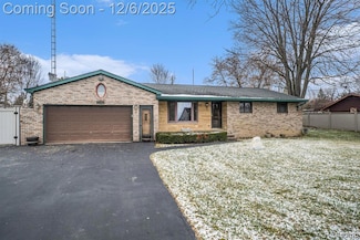 10430 Linden Rd, Grand Blanc, MI 48439