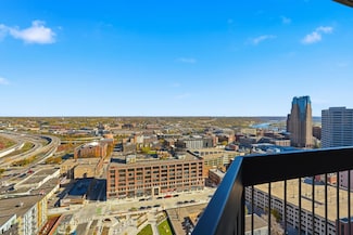 78 10th St E Unit R2807, Saint Paul, MN 55101