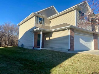 1772 N 177th Plaza, Omaha, NE 68118
