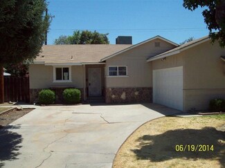 2924 F St, Selma, CA 93662