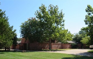 1503 Dorchester Dr, Nichols Hills, OK 73120