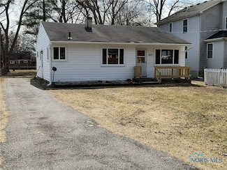 5817 Cook Dr, Toledo, OH 43615