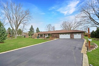 25441 N Marilyn Ln, Hawthorn Woods, IL 60047