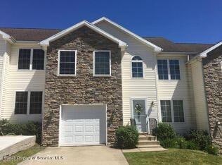 12 Michaeline Dr, Wilkes Barre, PA 18702