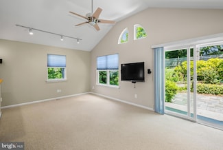 35 San Diego Dr, Magnolia, NJ 08049