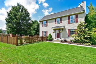 960 Ramblewood Ln, Freemansburg, PA 18017