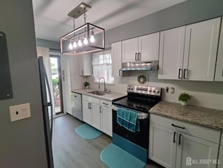 323 Gill Ln Unit 12Q, Iselin, NJ 08830