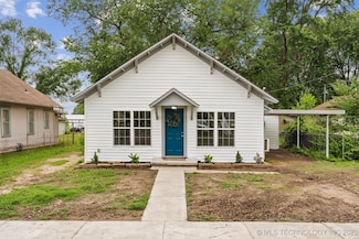 107 S Wyandotte Ave, Dewey, OK 74029