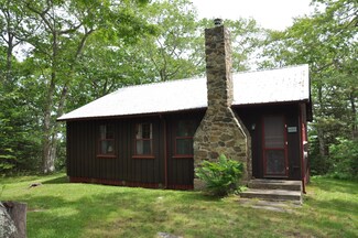 49 Hawk Hill Rd, Bristol, ME 04539