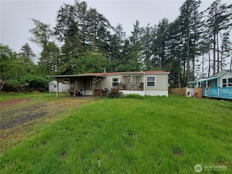 669 Duck Lake Dr NE, Ocean Shores, WA 98569