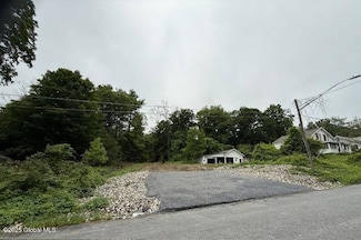 43 Thomson Ave, Lake George, NY 12845