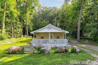7340 Pine Bay Dr NE, Comstock Park, MI 49321