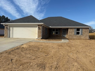 35 Cheryl Dr, Columbus, MS 39702